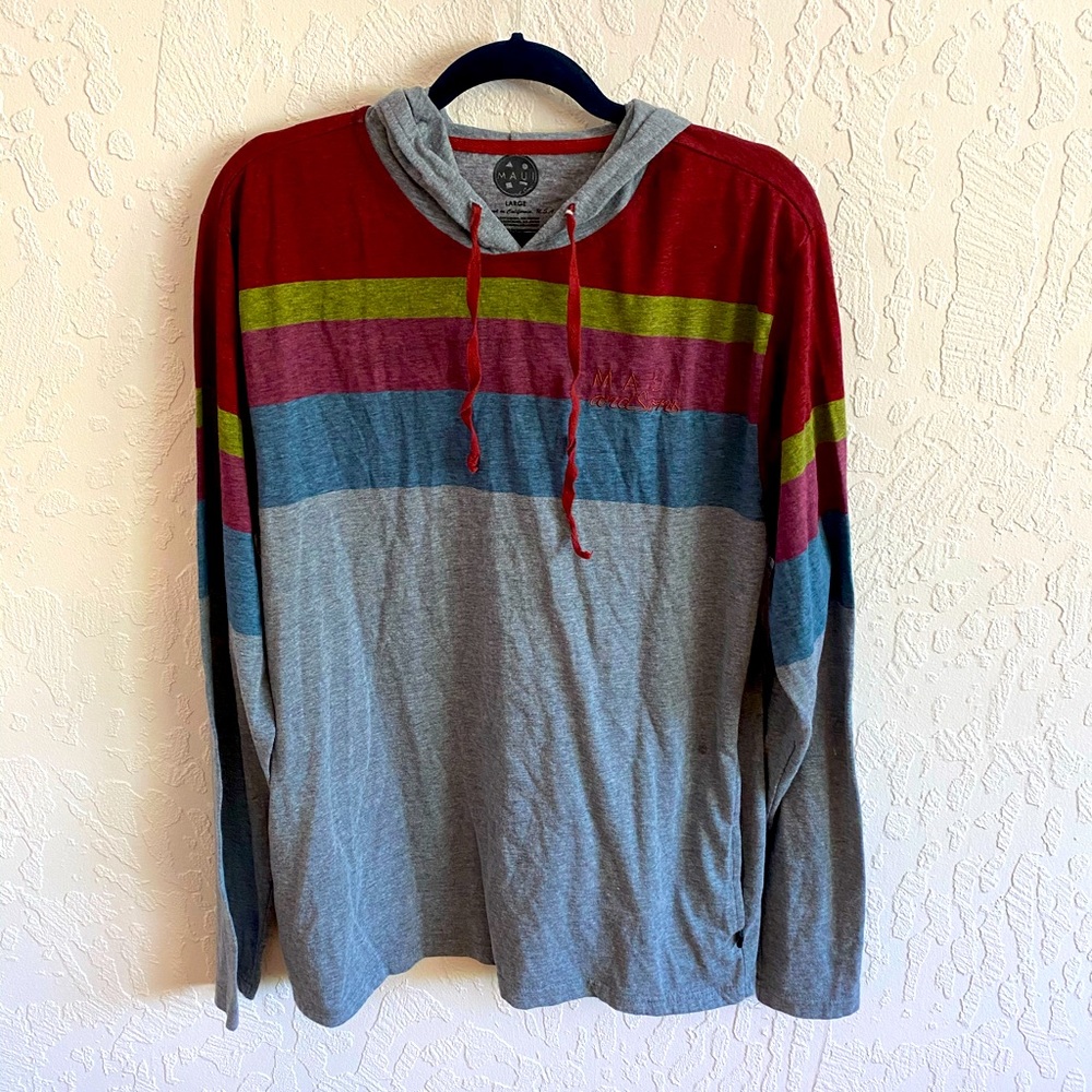Size large Maui and Sons hoodie tee